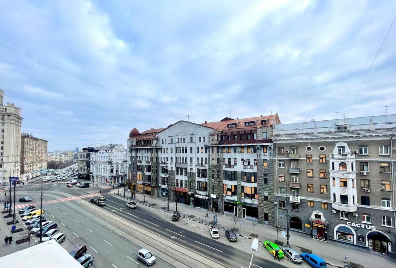 Pavlovskaya Square Apartment Kharkiv Bagian luar foto